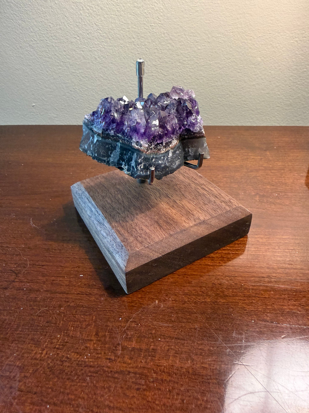 Crystal Holder